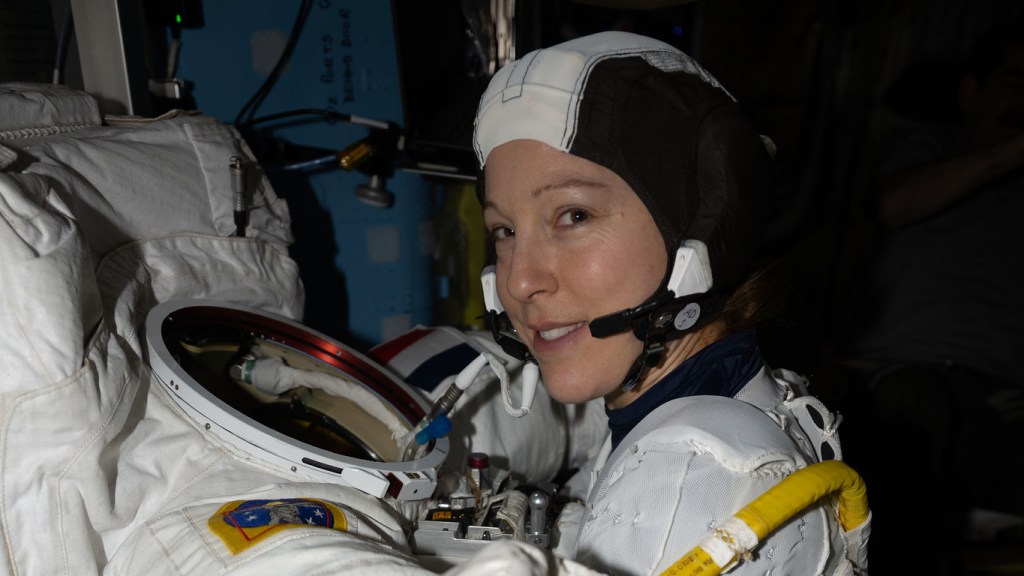 Week Ends With Spacewalk Preps and Space Exercise Research